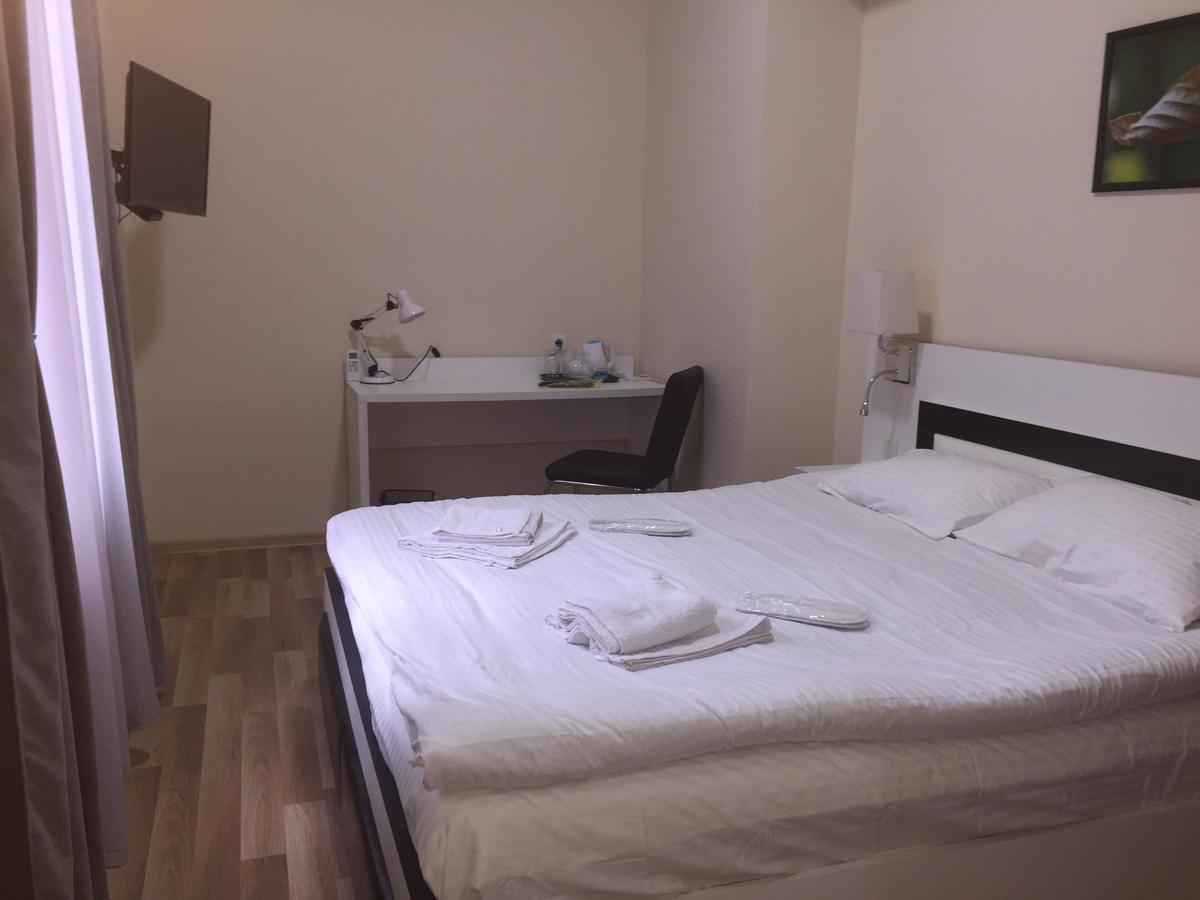 Hotel Nice Тбилиси Екстериор снимка