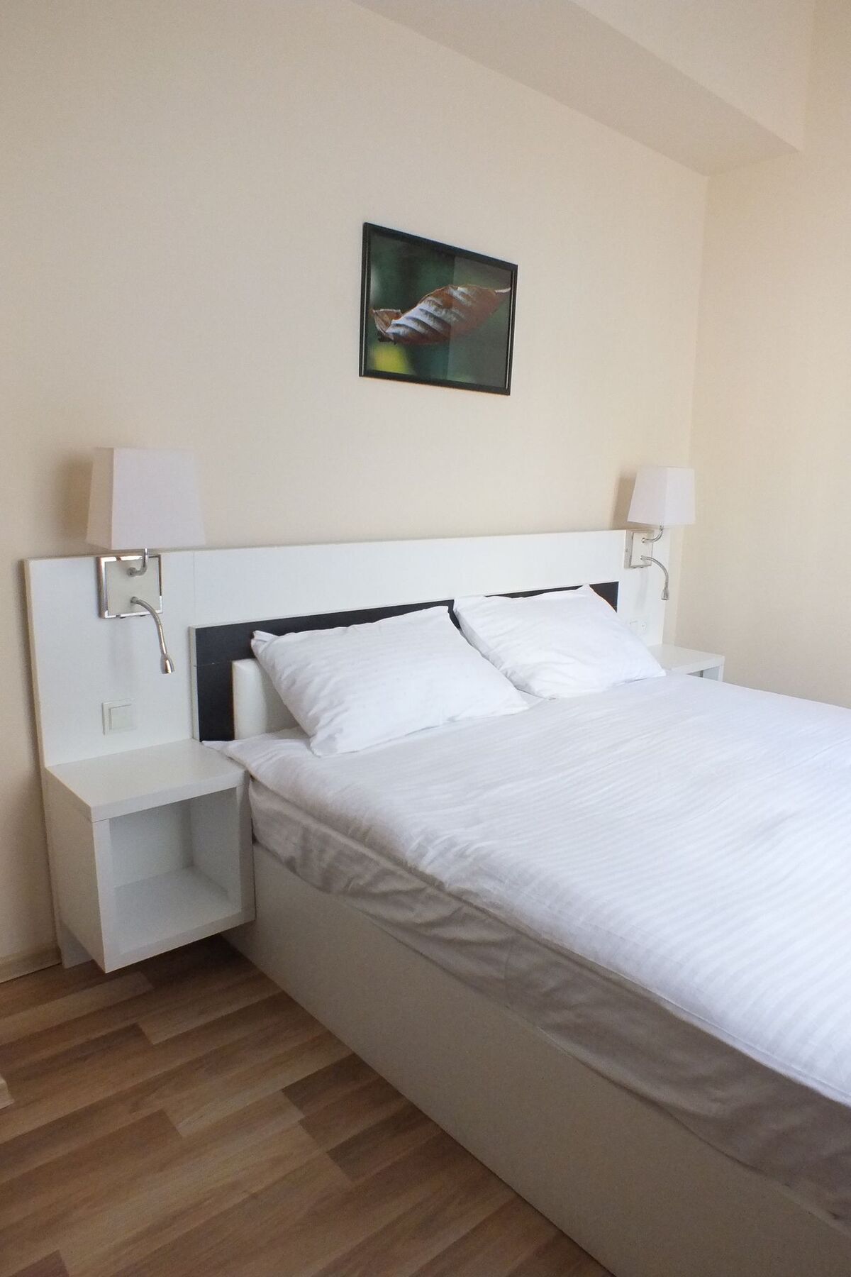 Hotel Nice Тбилиси Екстериор снимка
